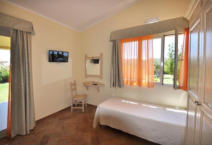 اتاق استاندارد سه نفره, Affittacamere B&b La Villa Dei Graniti