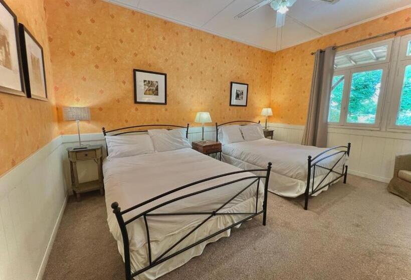 Дом 2 Спальни, Château De Villars