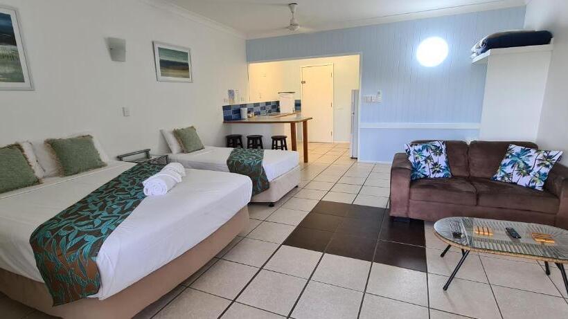 Студия Стандарт, Cardwell Beachfront Motel