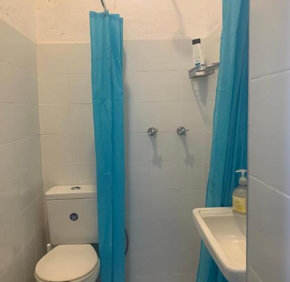 إستوديو سوبيريور, Moonshine Boutique Hostal