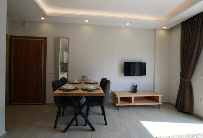 Апартаменты 1 Спальня с Балконом, Maye Residence