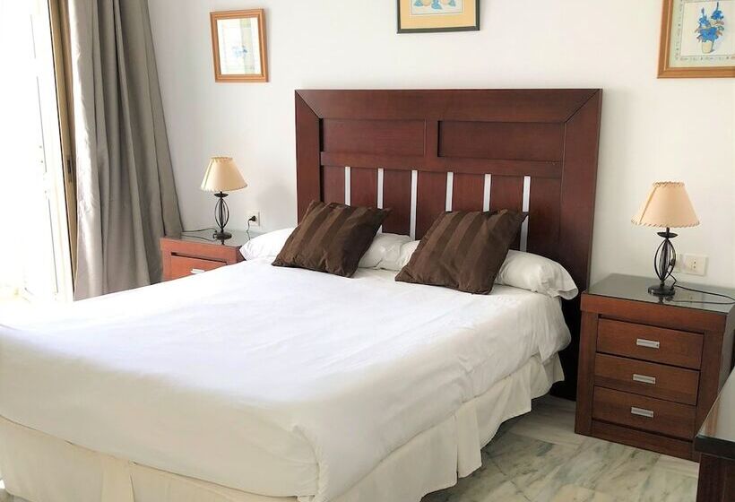４ベッドルームアパートメント, Coral Beach Apart