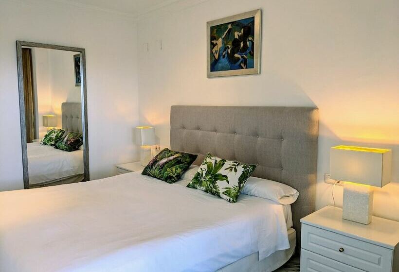 ２ベッドルームアパートメント, Coral Beach Apart