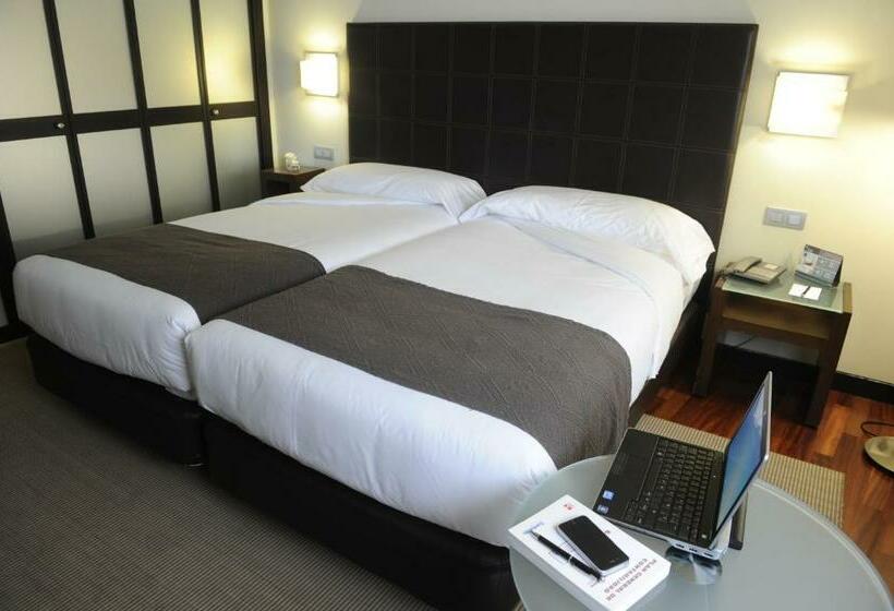 스탠다드 룸, Attica21 Coruna
