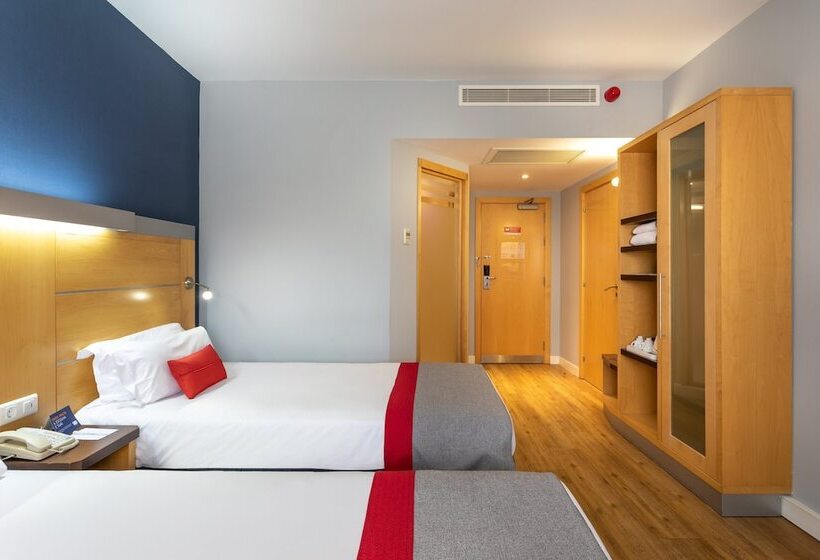 Номер Стандарт, Holiday Inn Express Lisbon Oeiras, An Ihg