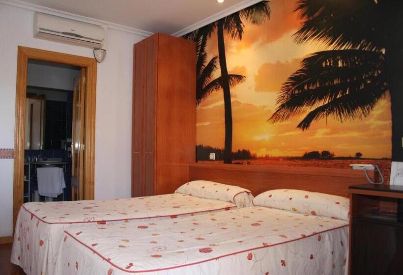 Номер Стандарт, Hostal Isis