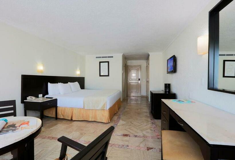 Cameră Standard, Krystal Cancun
