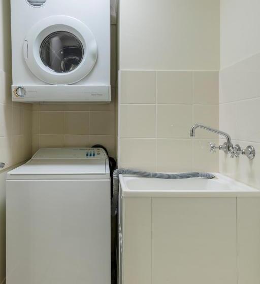 Апартаменты 1 Спальня, Nesuto Canberra