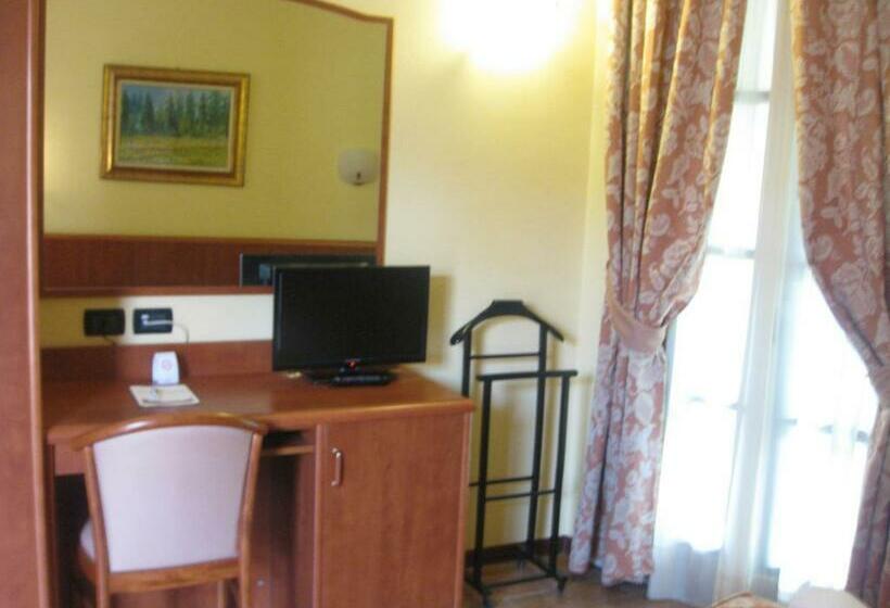 Номер Стандарт с Балконом, Albergo Giardino
