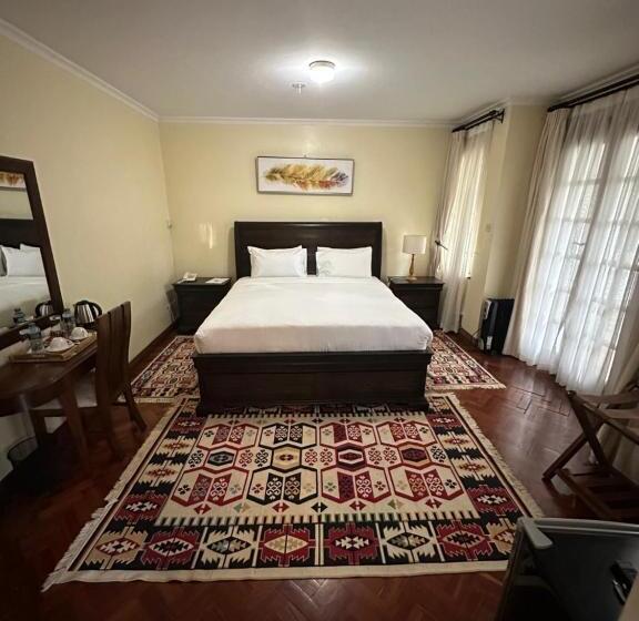 اتاق لوکس با بالکن, Entim Sidai Wellness Sanctuary