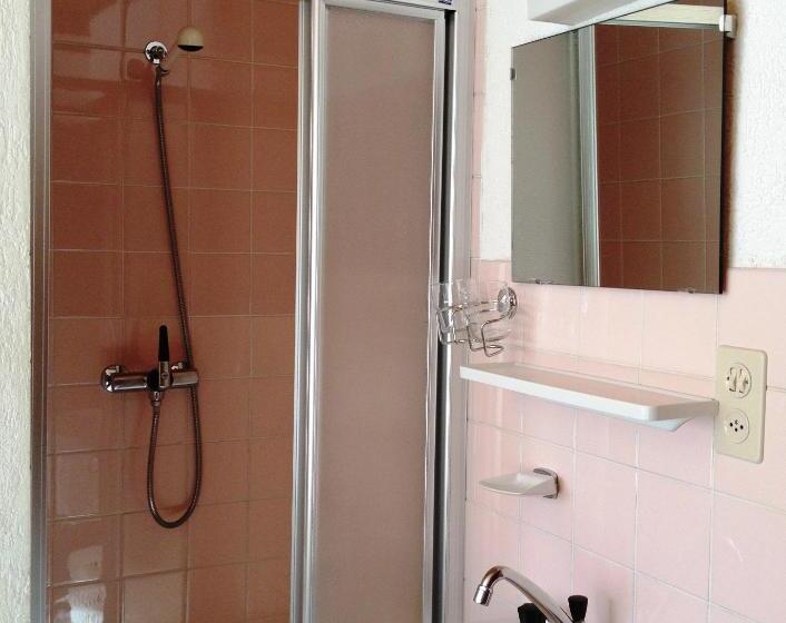 اتاق استاندارد, Des Portes Du Soleil