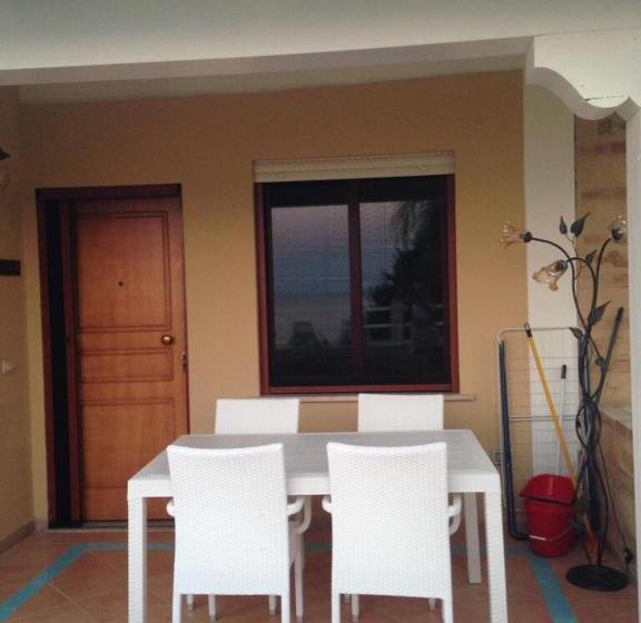 اتاق استاندارد چهار تخته, B&b Marine Park