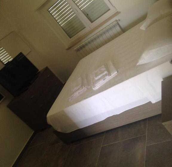 اتاق استاندارد سه نفره, B&b Marine Park