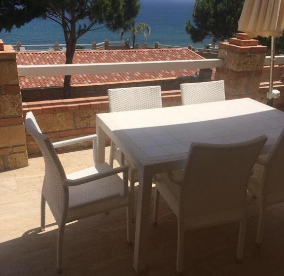 اتاق استاندارد سه نفره, B&b Marine Park