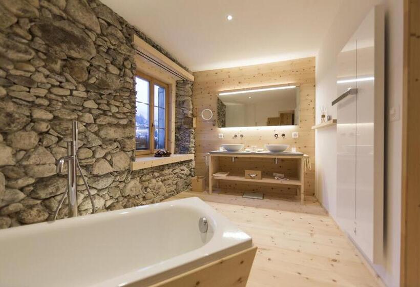 家庭间, Relais & Châteaux In Lain Hotel Cadonau