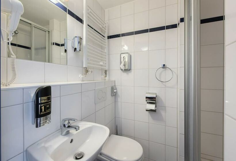 اتاق استاندارد, a&o Berlin Mitte