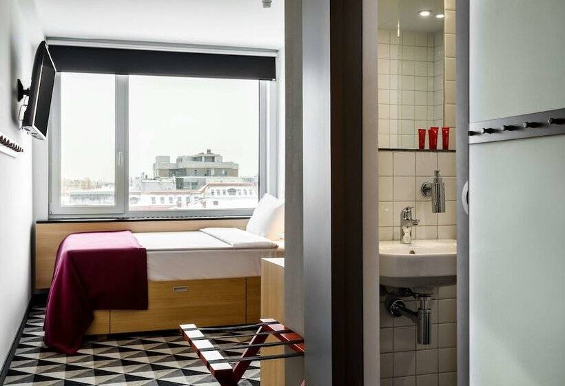 اتاق استاندارد یک نفره, Azimut Hotel St Petersburg