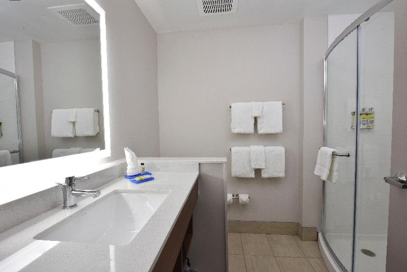 Апартаменты 1 Спальня, Roland House