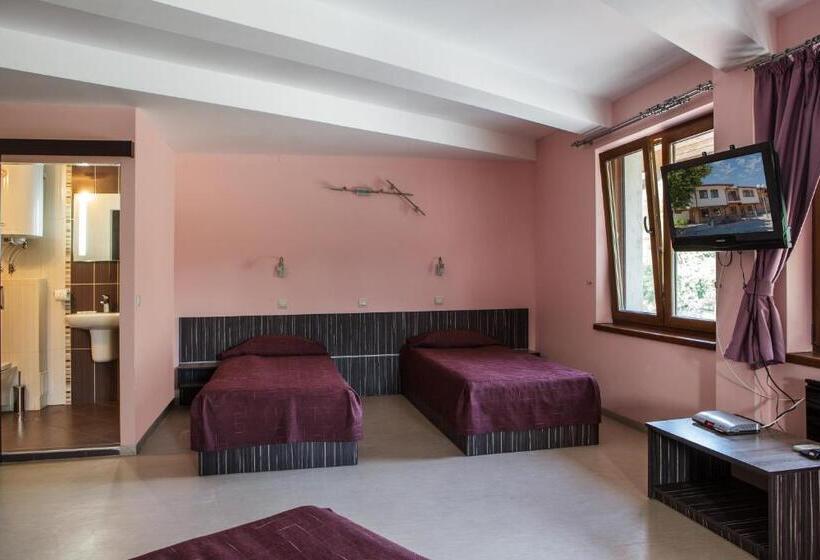 Четырехместный Номер Стандарт, Family Hotel Kipra