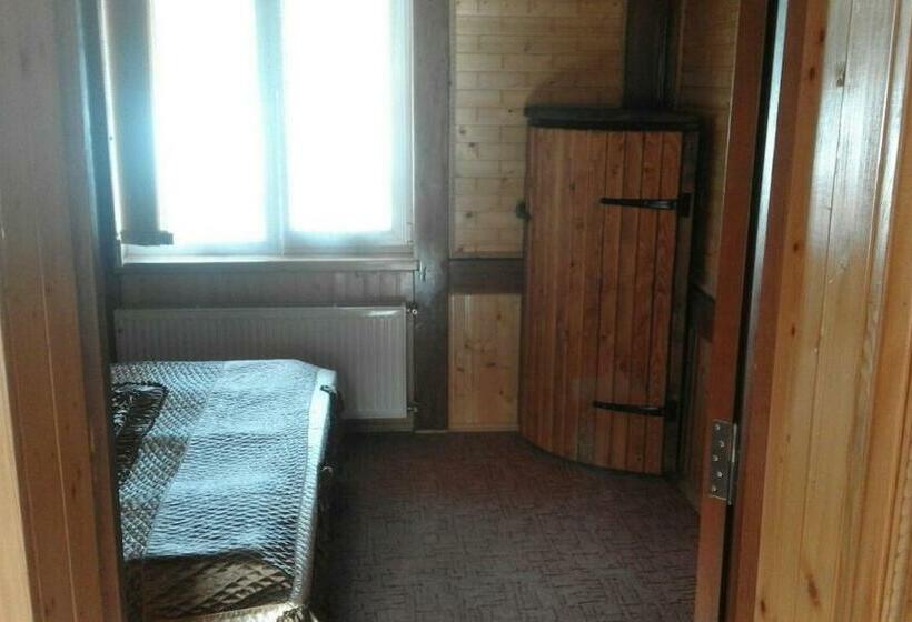 سوییت, Cottage U Yaremy Mykulychyn