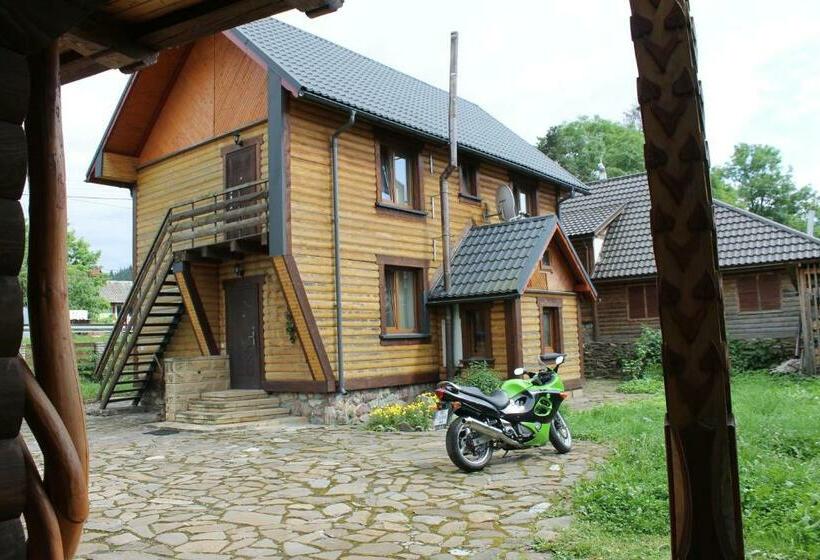 سوییت, Cottage U Yaremy Mykulychyn
