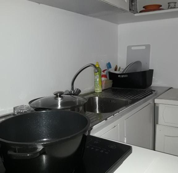 Студио Стандарт Кровать Кинг, Majestic Apartments