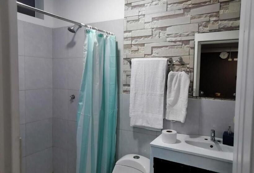 سوییت خانوادگی, Zoila's Suite Escape