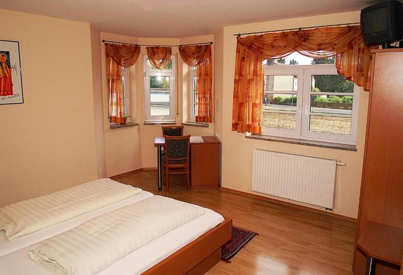 Номер Стандарт, Fränkischer Gasthof Lutz