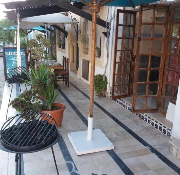 استودیوی استاندارد, L'artisan