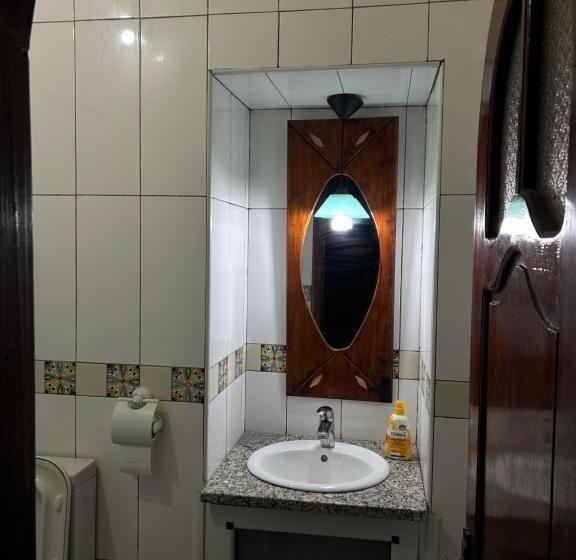 اتاق لوکس, L'artisan