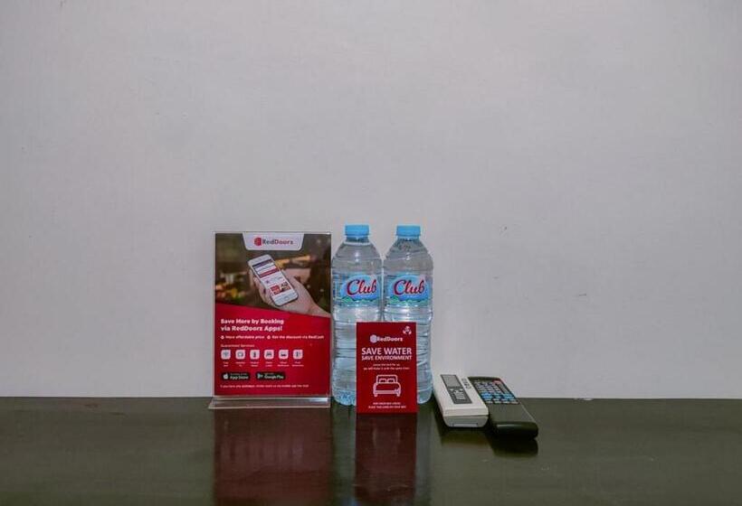 Номер Economy, Reddoorz @ Jemursari Surabaya 2