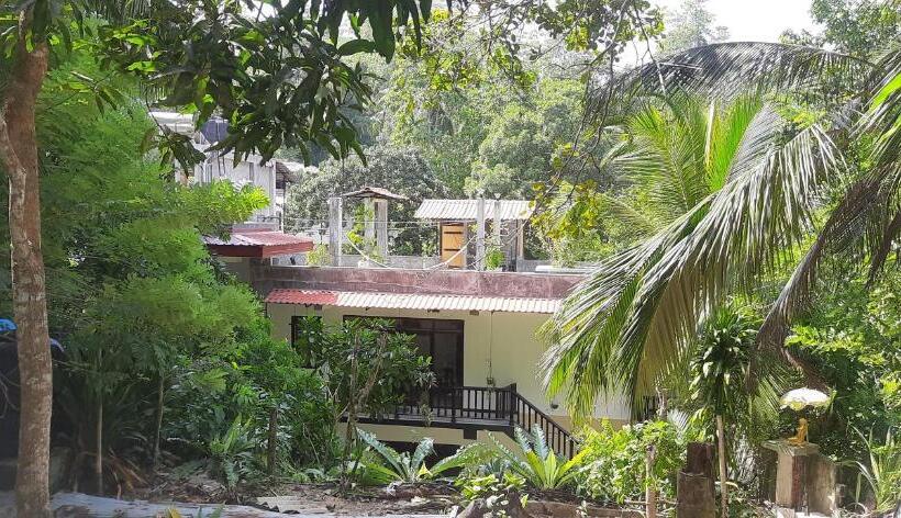 חדר דלוקס עם מרפסת, Sinali Villa