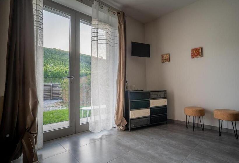 Номер Стандарт Трехместный, Vitae Di Langa