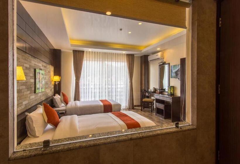 اتاق خانوادگی با چشم‌انداز کوه, Bodhi Suites Boutique Hotel And Spa