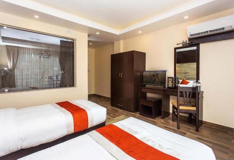 اتاق خانوادگی با چشم‌انداز کوه, Bodhi Suites Boutique Hotel And Spa