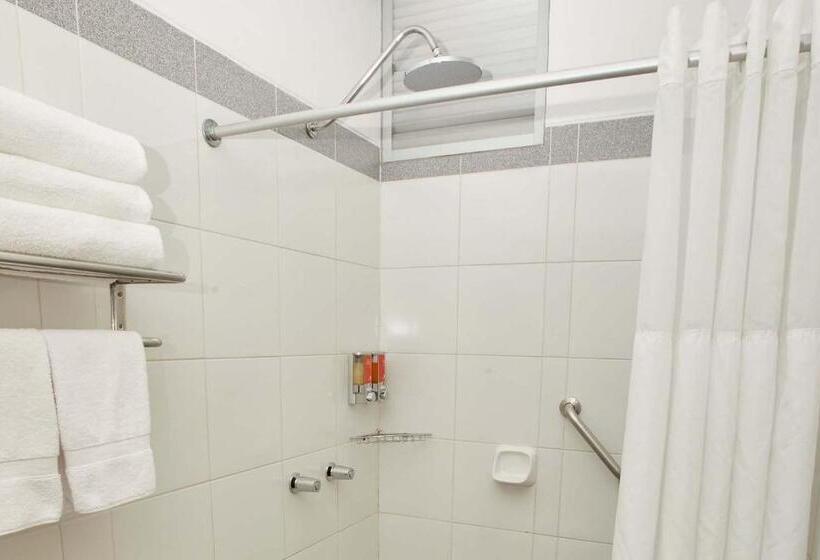 اتاق استاندارد سه نفره, Casa Andina Standard Puno
