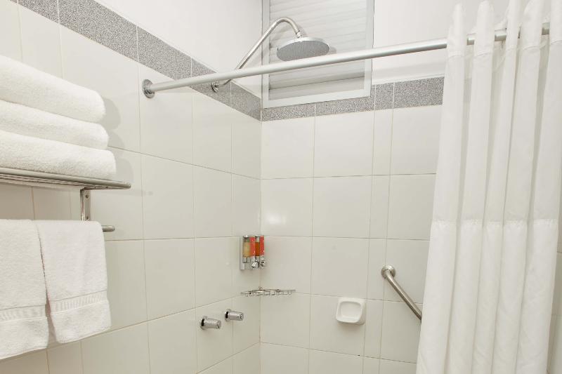 اتاق استاندارد سه نفره, Casa Andina Standard Puno