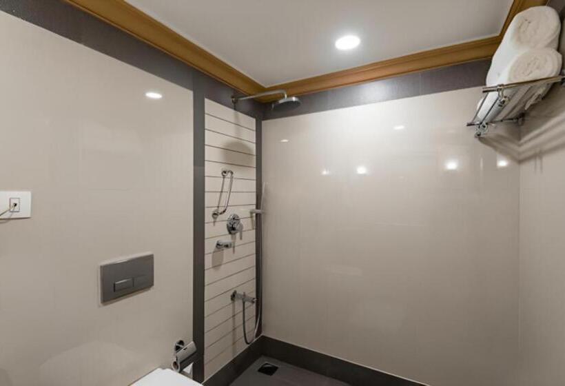 اتاق لوکس با چشم‌انداز, Fortune Resort Sullivan Court, Ooty   Member Itc S Hotel Group