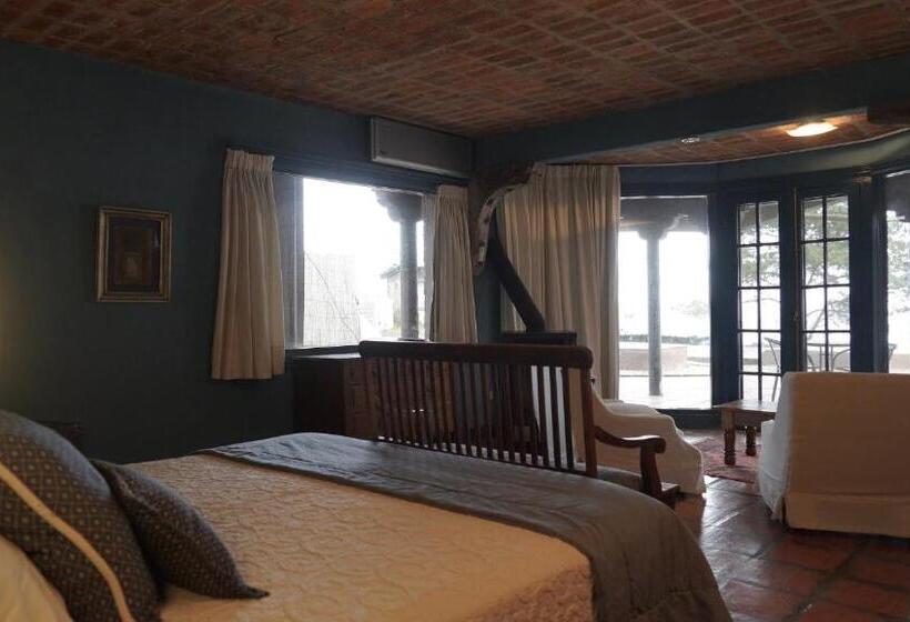اتاق سوپریور با تخت بزرگ, Las Cumbres
