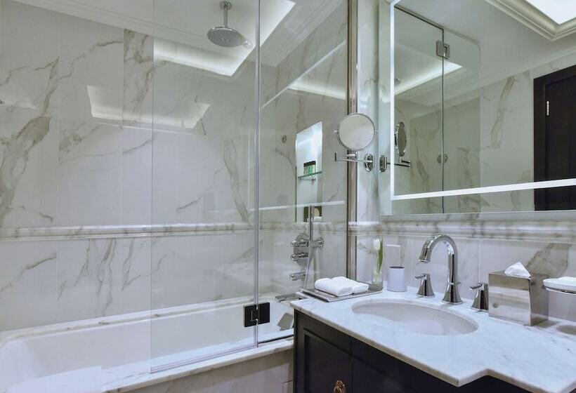 اتاق سوپریور, Mövenpick Hotel Bahrain