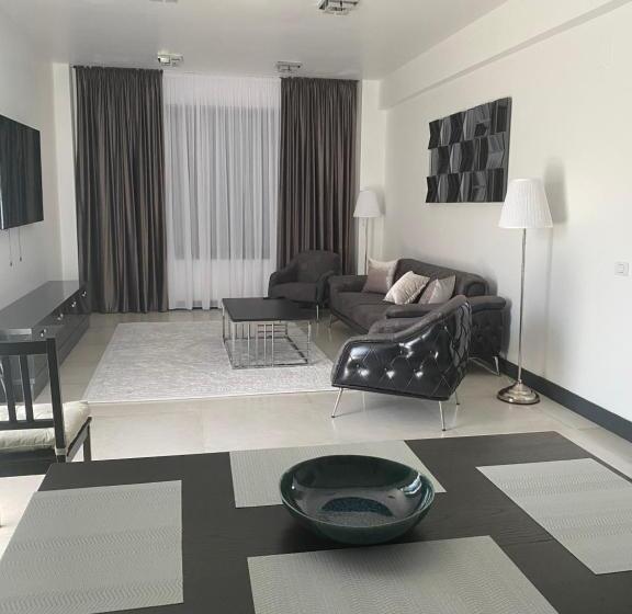 Апартаменты 1 Спальня с Террасой, Enjoy Life Apartments