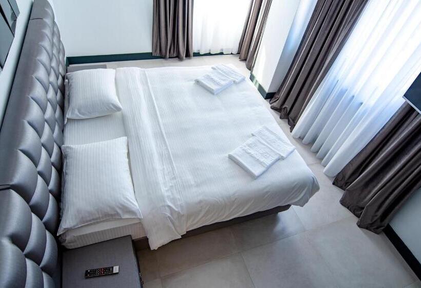 Апартаменты 1 Спальня с Террасой, Enjoy Life Apartments