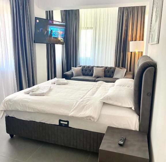 Трежместный Номер Economy, Enjoy Life Apartments