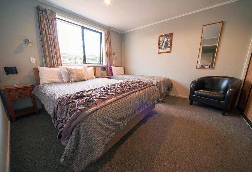 Апартаменты 2 Спальни, Coronation Park Motels