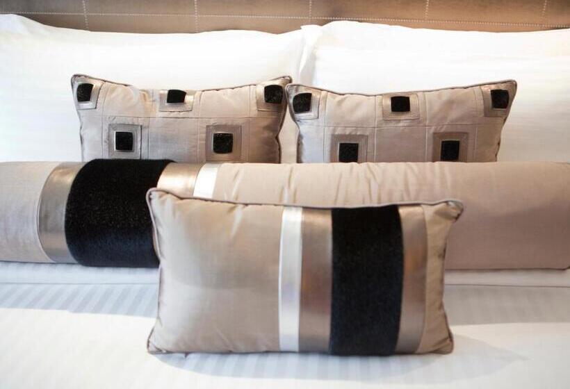 اتاق کلاب, Dorsett Grand Subang