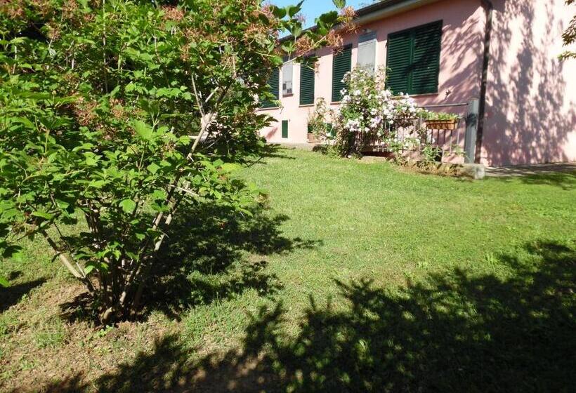 آپارتمان 1 خوابه, La Casa Rosa