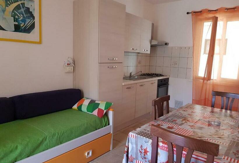 آپارتمان 1 خوابه با چشم‌انداز دریا, Residenza Airone Blu