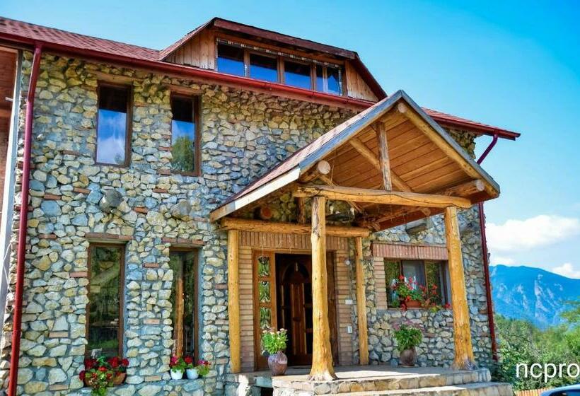Дом 1 Спальня, Casa Din Piatra