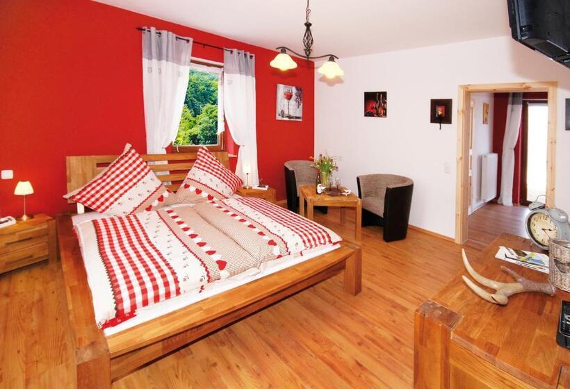 Люкс, Gästezimmer Hans Norbert Mack