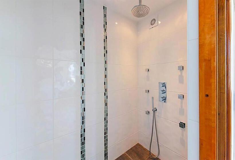 דירת פנטהאוז 1 חדרי שינה, Reef Lodge